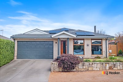 /international/au/18-clarendon-street-amaroo-act-151280156/