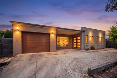 /international/au/2b-broad-parade-spring-gully-vic-152534708/