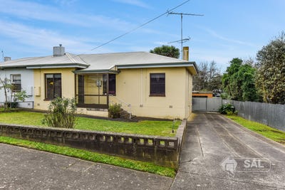 /international/au/13-downer-street-mount-gambier-sa-152547948/