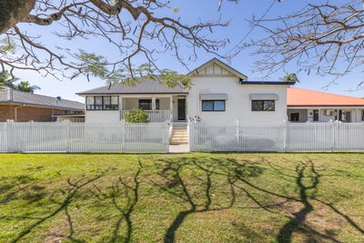 /international/au/176-villiers-street-grafton-nsw-152555764/