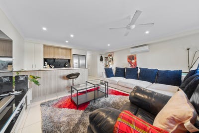 /international/au/146-18-bronzewing-street-redbank-plains-qld-151433568/