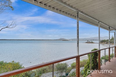/international/au/10-geeves-crescent-midway-point-tas-151355244/