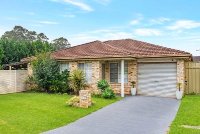 /international/au/10-gilmore-road-casula-nsw-151282684/