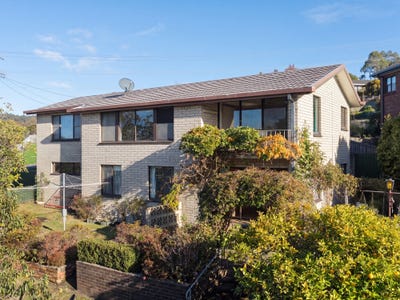 /international/au/2-penrith-street-riverside-tas-151227784/