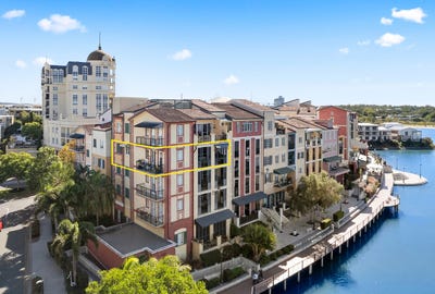 /international/au/28-3030-the-boulevard-carrara-qld-148707500/