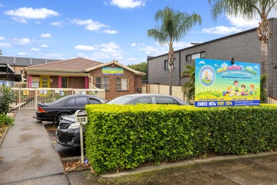 /international/au/little-bunnies-friends-113-john-street-merrylands-nsw-505140148/