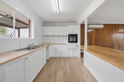 /international/au/1-12-drysdale-court-newnham-tas-150983440/