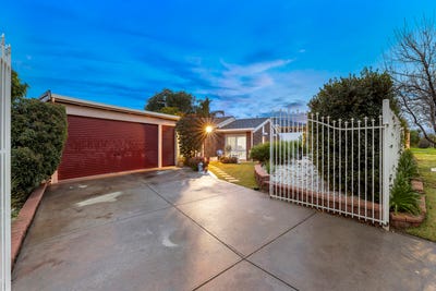 /international/au/222-kelly-road-modbury-heights-sa-151504516/
