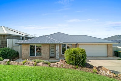 /international/au/47-clifton-street-bourkelands-nsw-152677260/