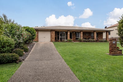 /international/au/17-law-street-bundamba-qld-150758532/