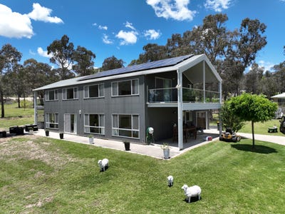 /international/au/7-mcloughlin-road-glen-innes-nsw-146690640/