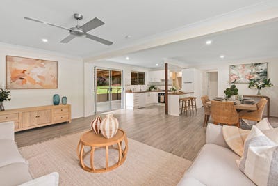 /international/au/5-lucania-street-currumbin-waters-qld-151384020/