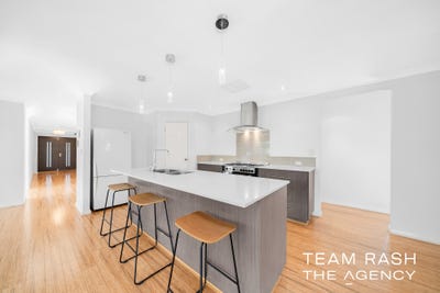 /international/au/52-salwood-loop-banksia-grove-wa-148337432/