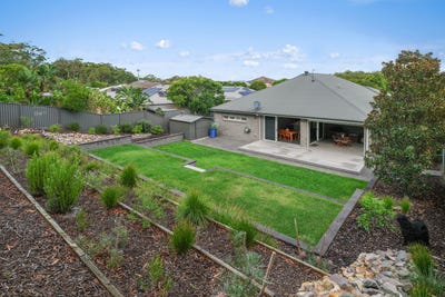 /international/au/13-paperbark-court-fern-bay-nsw-151055996/