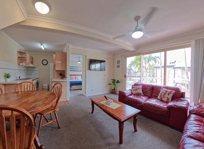 /international/au/20-4-double-island-drive-rainbow-beach-qld-151289096/