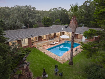/international/au/22-mclennans-road-plenty-vic-151292080/