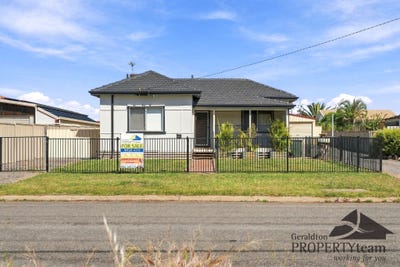 /international/au/186-brede-st-geraldton-wa-152403476/
