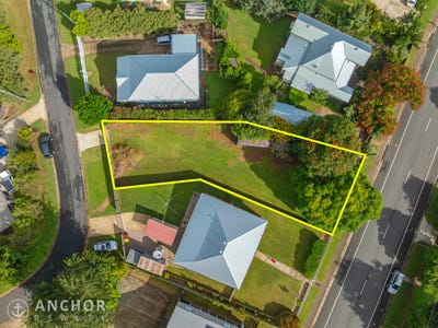 /international/au/7-red-hill-road-gympie-qld-204480132/