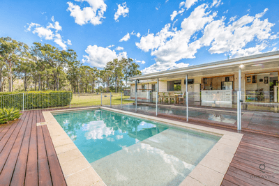 /international/au/7-paradise-lane-branyan-qld-151012956/