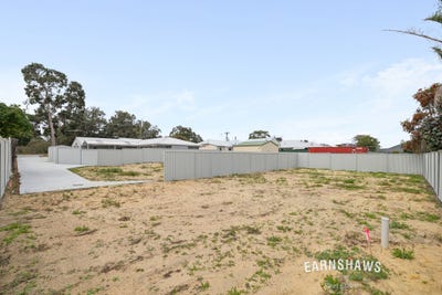/international/au/39-myles-road-swan-view-wa-204665612/