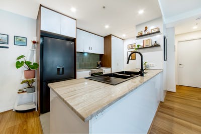 /international/au/230-1-mouat-street-lyneham-act-151223372/