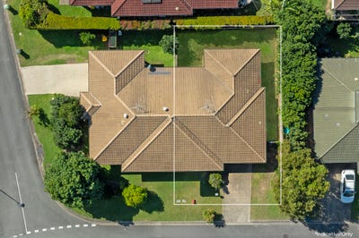 /international/au/9-matthews-crescent-pimpama-qld-151622576/