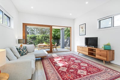 /international/au/54a-forest-road-heathcote-nsw-147990952/