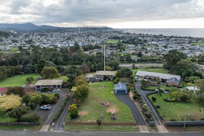 /international/au/28-merinda-drive-ulverstone-tas-151203592/