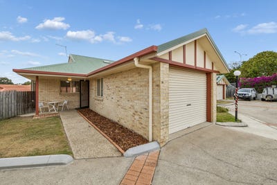 /international/au/13-7a-copernicus-street-wynnum-west-qld-152552468/