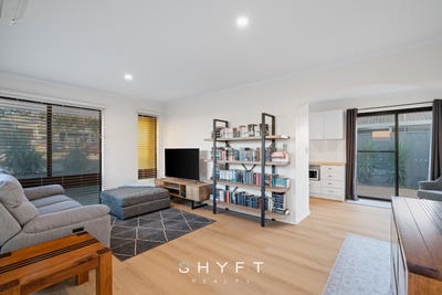 /international/au/17-seaflower-crescent-craigie-wa-151207732/