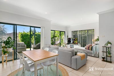 /international/au/17a-love-street-kiama-nsw-150873832/