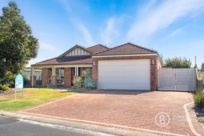 /international/au/25-kilchatten-crescent-west-busselton-wa-150896408/