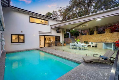 /international/au/6-webb-close-illawong-nsw-152322728/