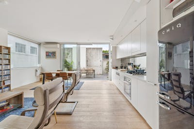 /international/au/14-85-bourke-street-woolloomooloo-nsw-150979048/