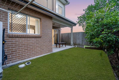 /international/au/11-39-river-road-bundamba-qld-150711360/