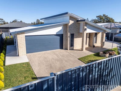 /international/au/2-branch-creek-road-dalby-qld-148450964/