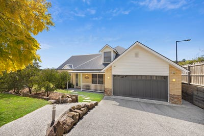/international/au/77-rivergum-drive-highton-vic-150750296/