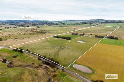 /international/au/1924-three-chain-road-lancefield-vic-700424916/