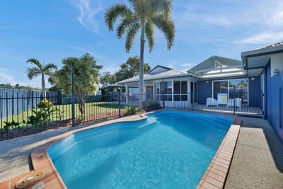 /international/au/51-bradman-drive-glenella-qld-151381132/