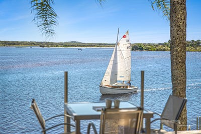 /international/au/26-6-quamby-place-noosa-heads-qld-151348240/