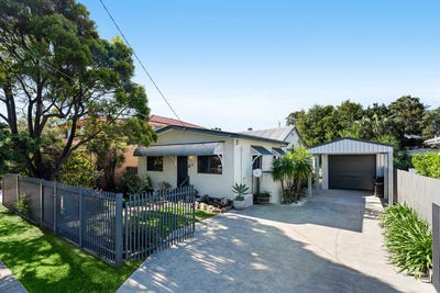 /international/au/15-allen-street-wynnum-qld-151398412/