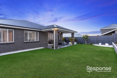 /international/au/19-ploughmans-boulevard-north-richmond-nsw-152003856/