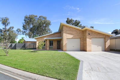 /international/au/18-annika-place-north-albury-nsw-152708140/