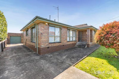 /international/au/18-ophir-street-sebastopol-vic-152565548/