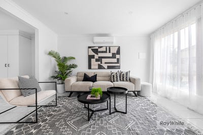 /international/au/14-23-kelvin-grove-south-morang-vic-151256624/