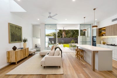 /international/au/1a-explorer-boulevard-shoalhaven-heads-nsw-151182968/