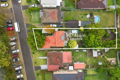 /international/au/9-freeman-road-heathcote-nsw-151251236/