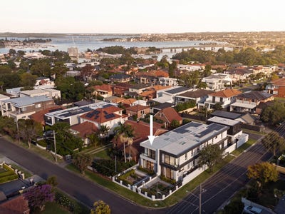 /international/au/37-taro-street-blakehurst-nsw-150920380/