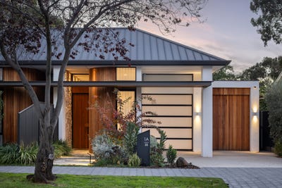 /international/au/1a-laurence-street-lower-mitcham-sa-151404932/