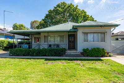 /international/au/504-kooringal-road-lake-albert-nsw-150914076/